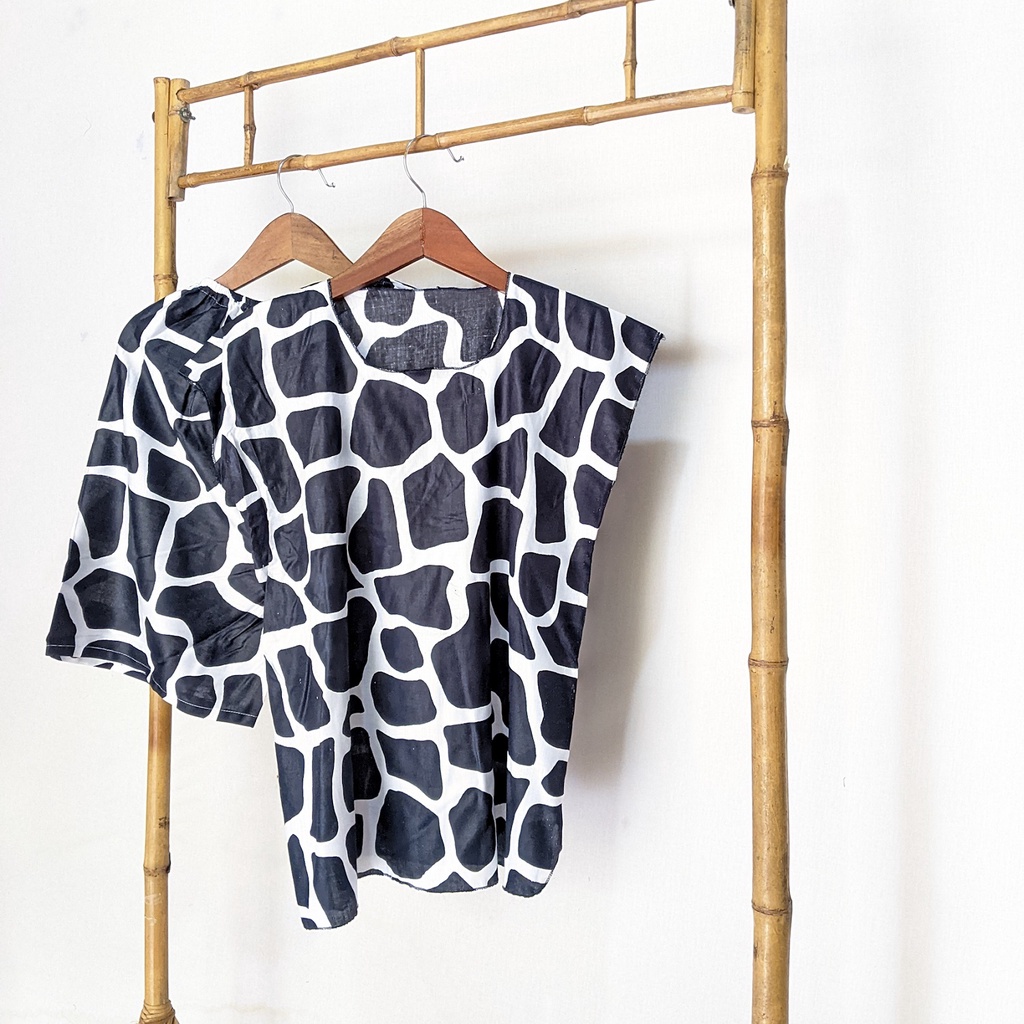 Baju Tidur Tanpa Lengan Piyama Krill Setelan Midi Homewear Homey Dress Baby Doll Dewasa Nyaman Di Rumah Santai WFH Rayon One Set Pajamas-giraffe black