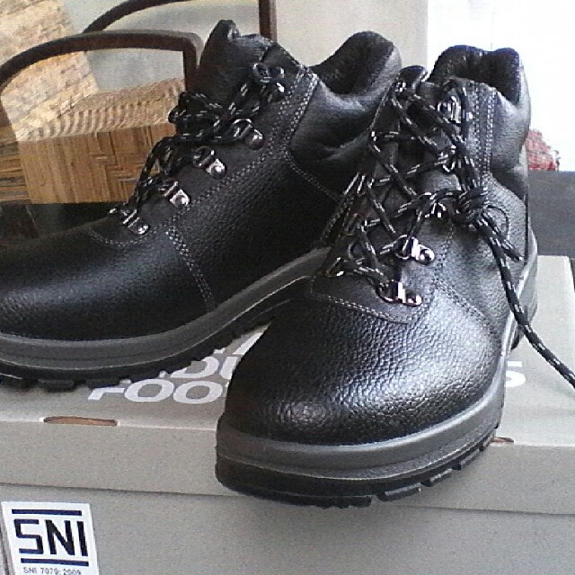 Sepatu Kerja Safety BATA Industrial DARWIN Black Original