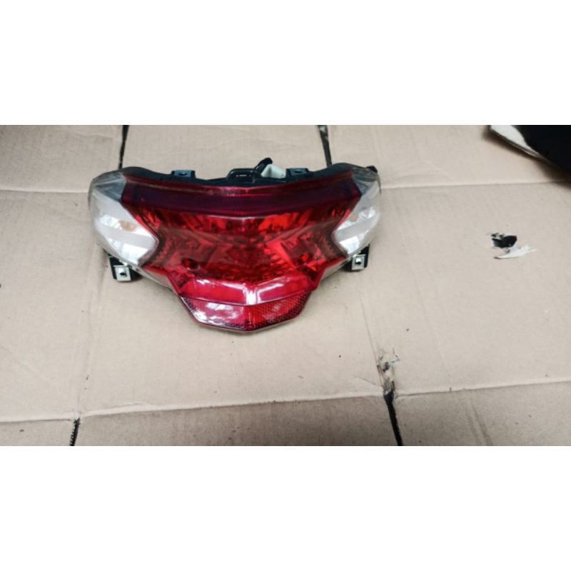 LAMPU STOP BELAKANG HONDA BEAT FI ORIGINAL