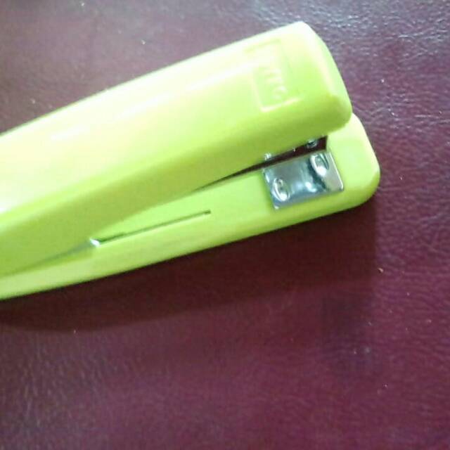 STAPLER ALAT PASANG KULIT JOK MOTOR / isi staples