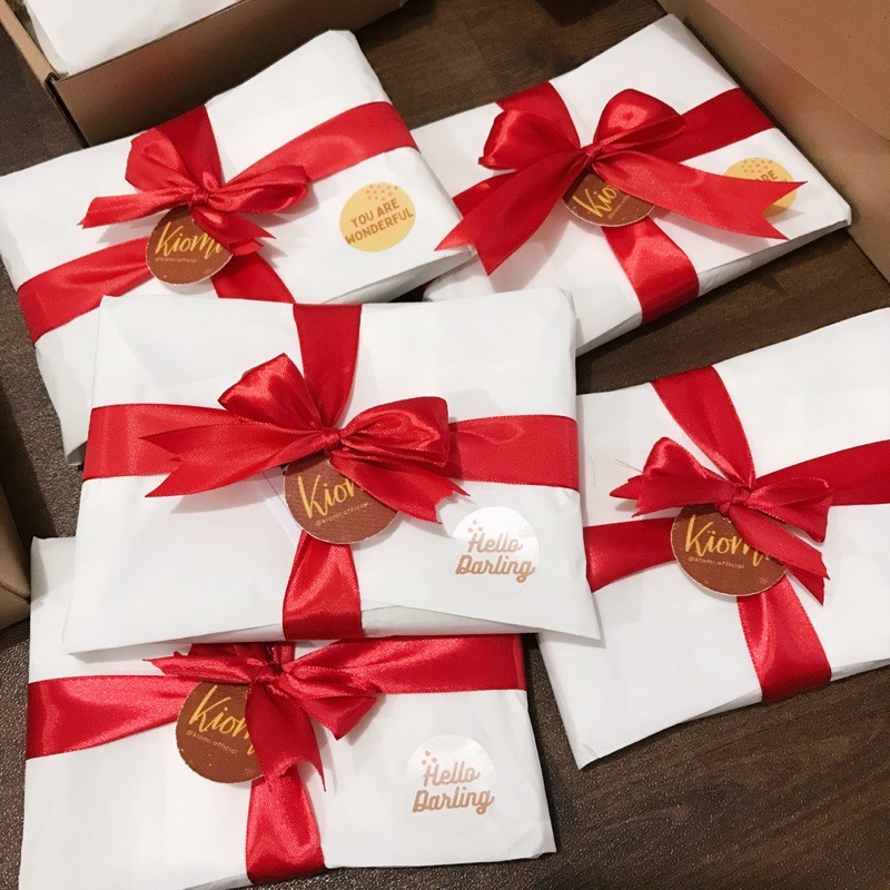 

Tambahan wrapping / bungkus kado untuk pembelian masker