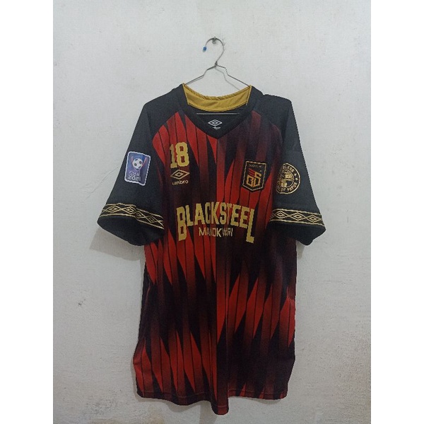Jersey Blacksteel Manokwari FC Home PFL 2020 Putaran kedua Original Umbro