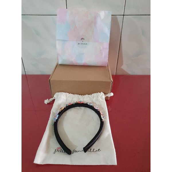 Handmadepita x Mmehuillet Fleur Pop Charcoal