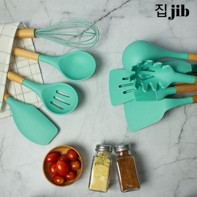 [COD] Silicone Utensil / Spatula Silicon Tahan Panas / Sutil Silikon Capit/ Pengocok Telur Kitchen Tool Sutil Silikon Gagang Kayu