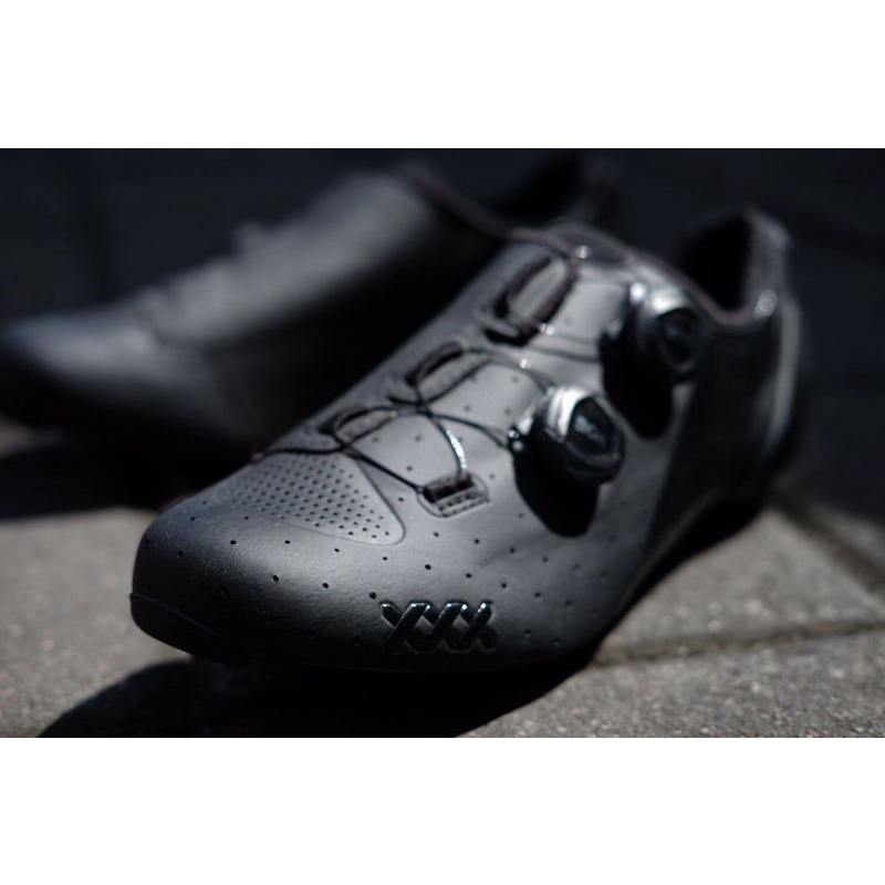 Shoes Bontrager XXX Black // White - Sepatu Cleat Roadbike