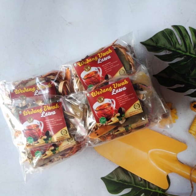 

WEDANG UWUH KOMPLIT ASLI murah dan kaya manfaat isi 10 pcs