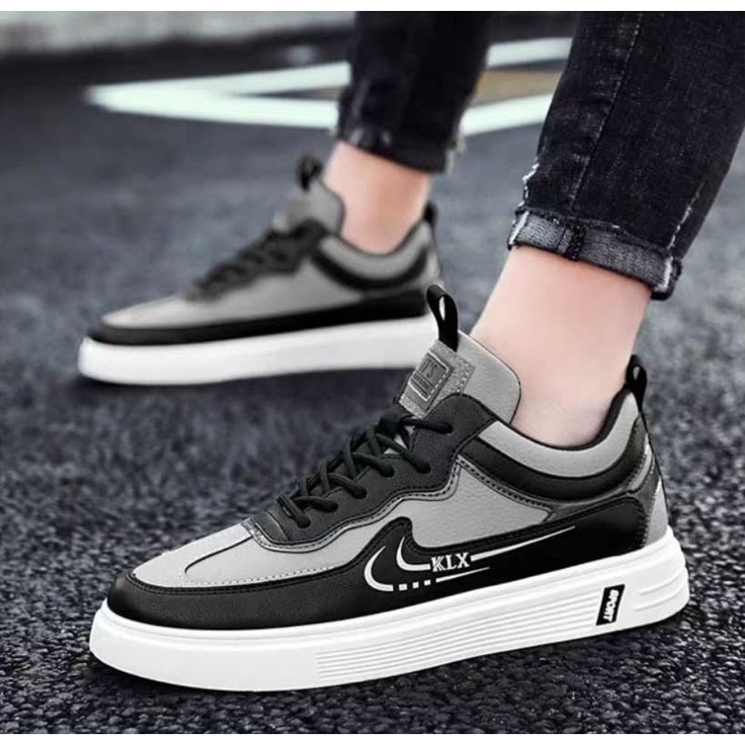 - Sneakers Kasual Roulette Pria Dan Wanita KLX