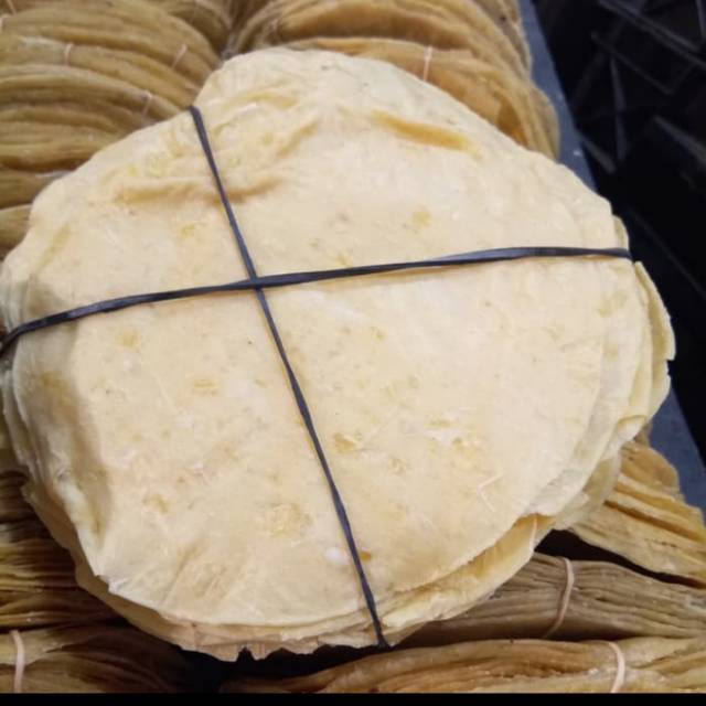 

Kerupuk opak kentang mentah