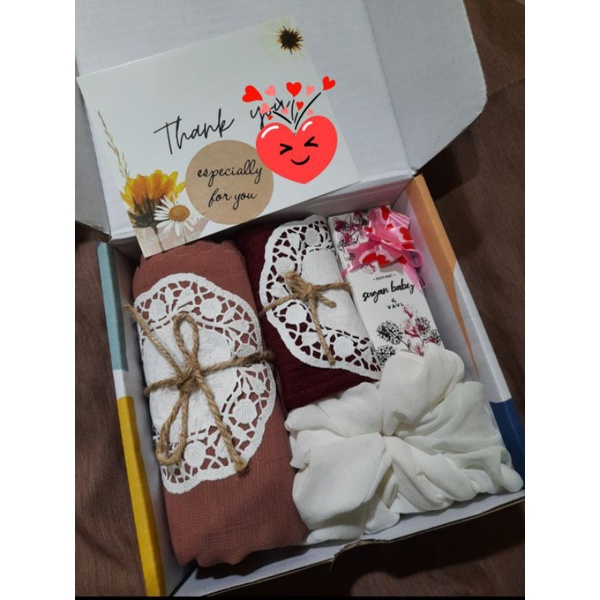 

Hampers birthday gift,thankyou gift,congratulation gift