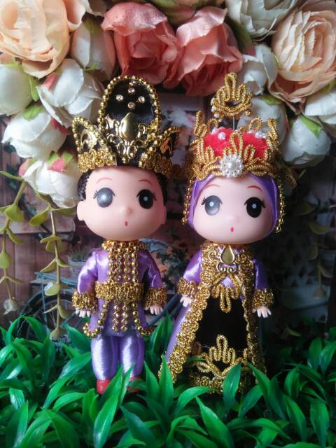 Boneka pengantin adat / tradisional nusantara