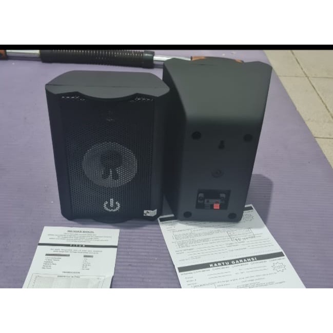 G606 CRIMSON SPEAKER PASIF DINDING 4 INCI SEPASANG  DUAL SPEKER DINDING WALL PASSIVE MASIVE SOUNDBEST MIC KARAOKE VOKAL VOCAL ARTIS PROFESIONAL PRO SOUND BEST SISTEM AUDIO PANGGUNG DYNAMIC PENGERAS SUARA HIFI MC PIDATO DLL TANPA GANTUNGAN TEMBOKNYA