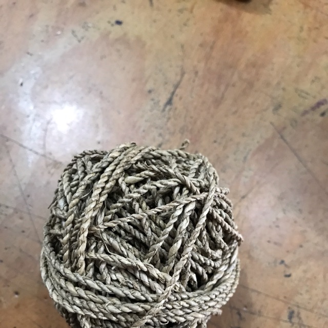 

Tali goni cocok untuk tag pakaian tag undangan atau kerajinan tangan