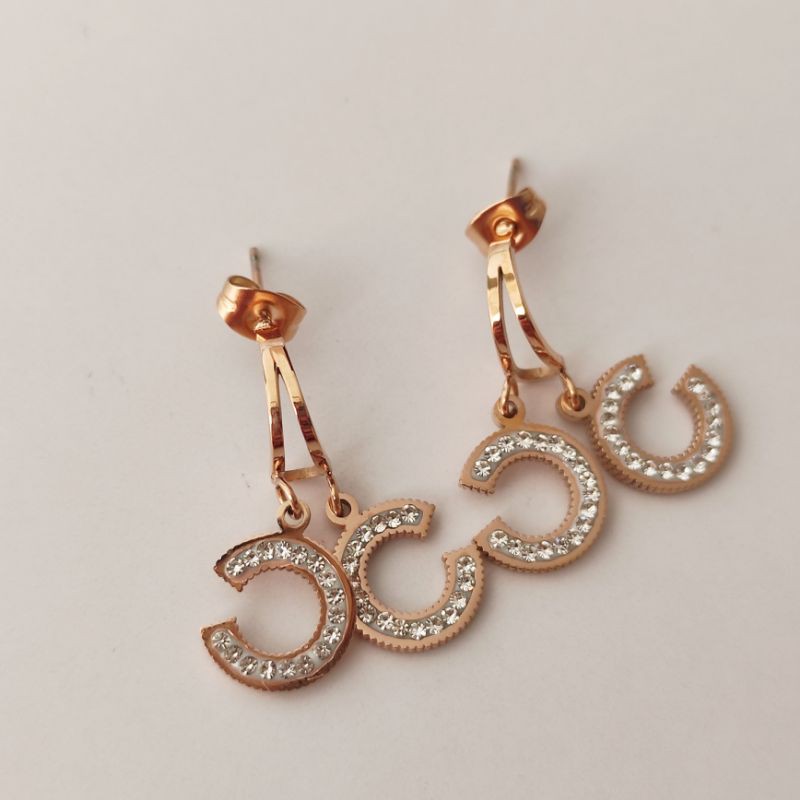 Anting tusuk Titanium asli kualitas import