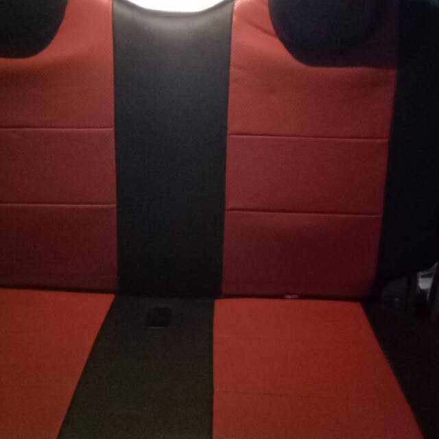 Jok mobil ertiga merah hitam bekas