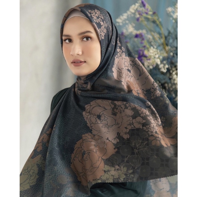 Dayana scarf Heavenlights HL Naima Preloved