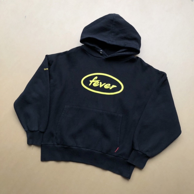 Jual Fever Oversize Hoodie PAKAI BARANG THRIFTING MAKIN KEREN DAN KECE ...