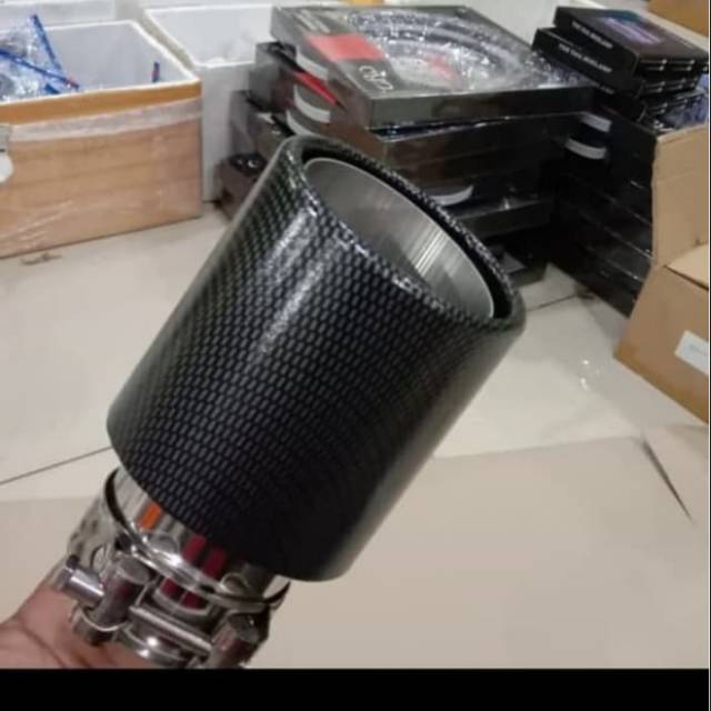 BUNTUT KNALPOT MUFFLER CARBON MOBIL INNOVA