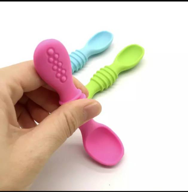 LZ.D1 Sendok makan bayi lentur imut2