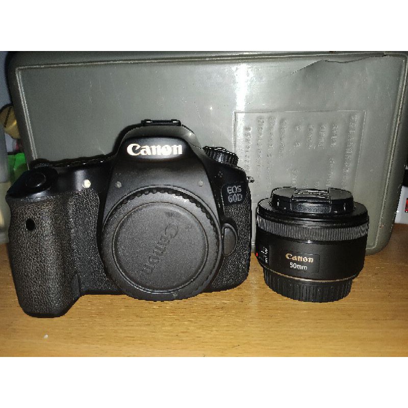 CANON 60 D,lensa fix canon 50mm+batre&body grip(bonus) nego-
