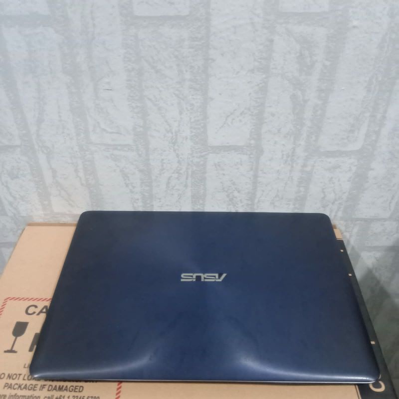 Laptop Asus A456UF Cor i5-6200U dualvga nvdia Geforce 930mx dedicated 2GB