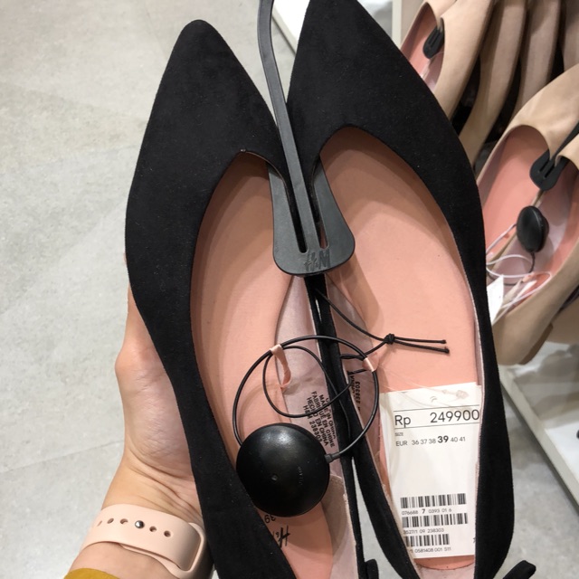 Sepatu balerina hnm