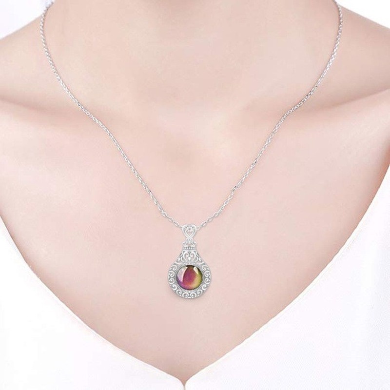 [Ready Stock]Fashion Creative Color Changing Temperature Sensing Pendant Hollow Necklace