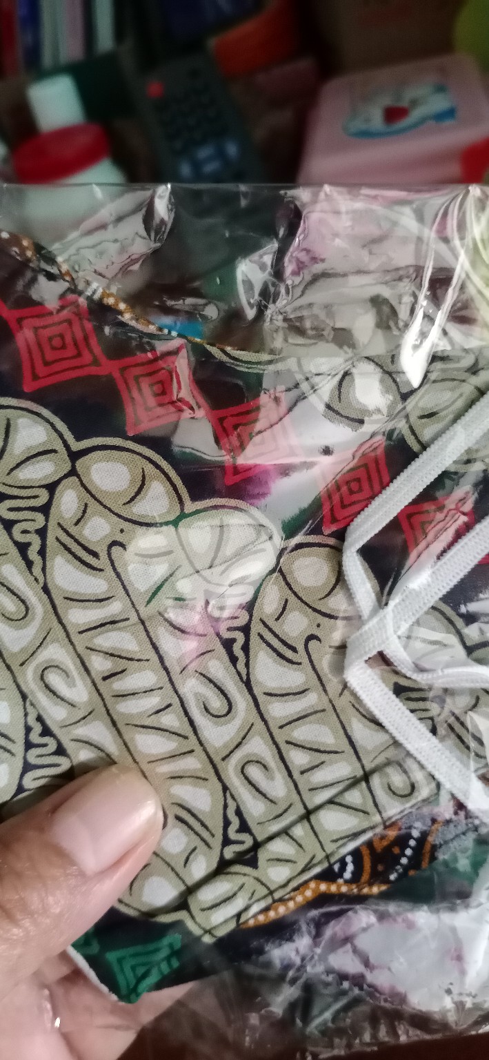 (cod) Masker Motif Batik Solo 2 Lapis Non Medis Earloop Hijab Souvenir Nikah Batik Khas Solo