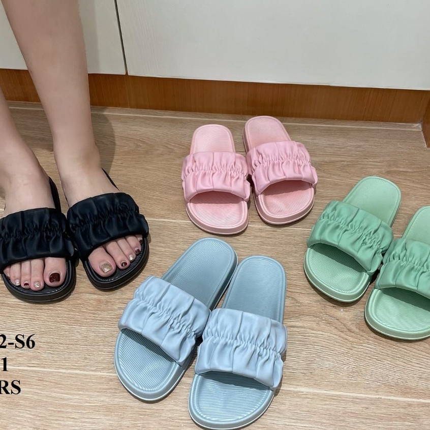 Sandal Jelly Serut Wanita Korea Import Karet Elastis Balance 202 - 6B CLDY / Sandal Selop Jelly SORAYA / Sandal Wanita Import V202-S6