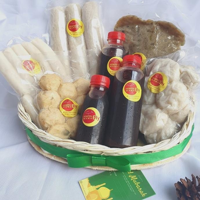 

Hampers Lebaran Buka Puasa Hadiah Gift Parsel Ramadhan Pempek Halal Lapakjhugia