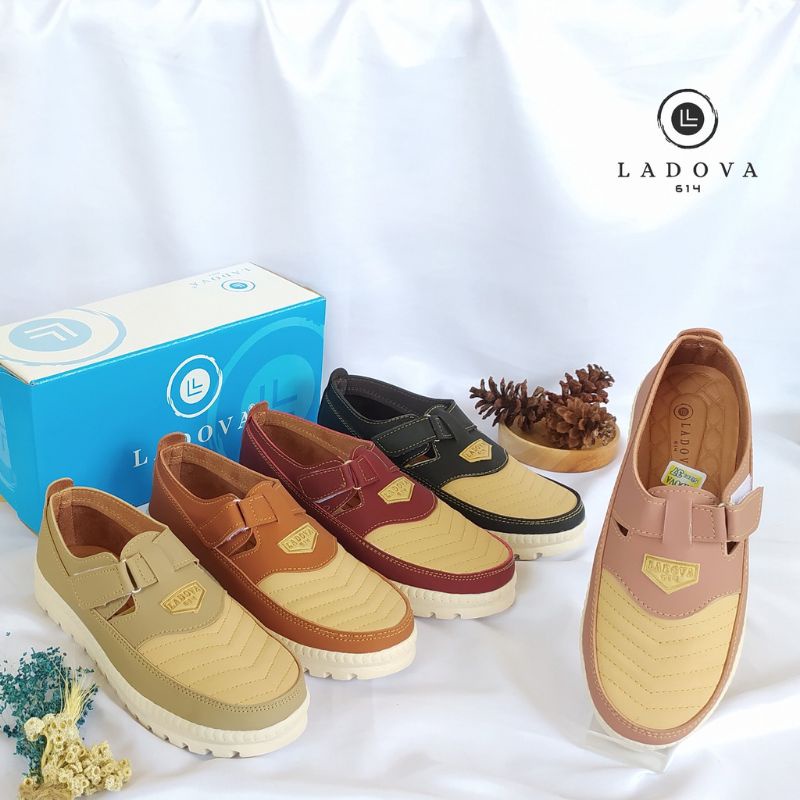 SEPATU KASUAL SLIP ON WANITA  SNEAKER TANPA TALI BERKUALITAS TERBARU V-15