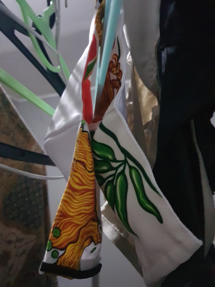 Masker Kain Rangkap Anti Air Igor Ayam Untuk Penggemar Mi Instan