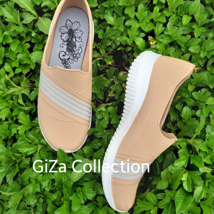 Sepatu Wanita Sepatu Karet Wanita ATT Anti Air Bahan Lentur Tidak Ada Sambungan Anti Licin