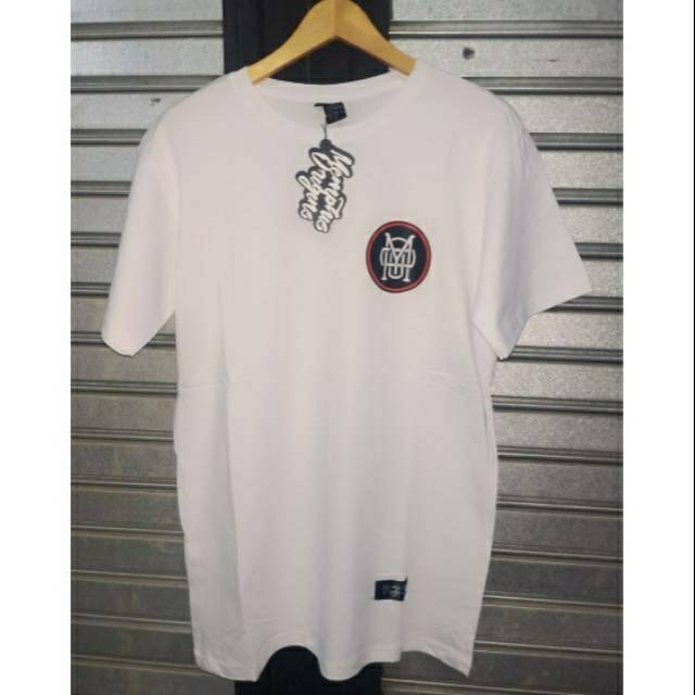 Kaos distro white Memphis origins