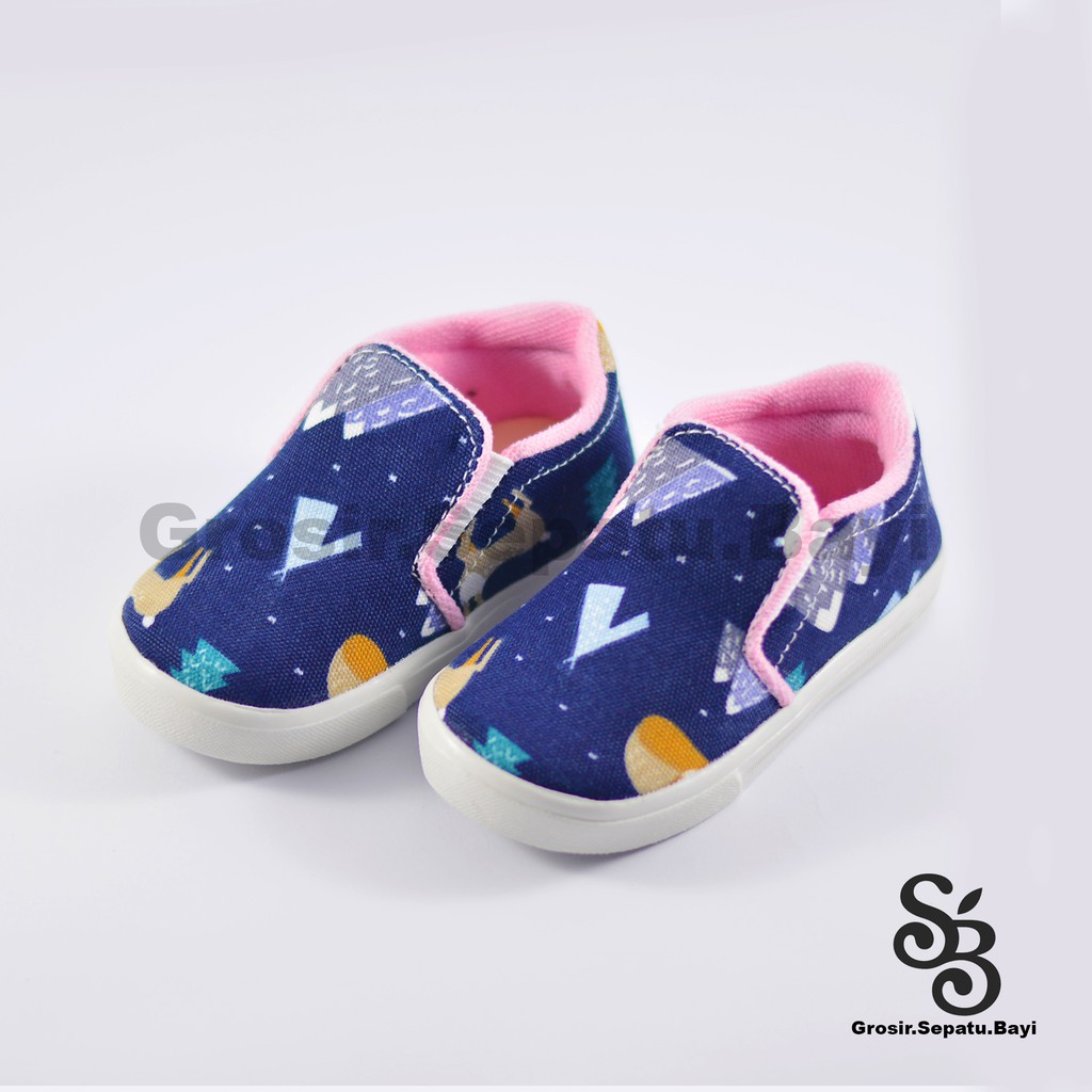 sepatu anak slip on motif rusa lucu murah