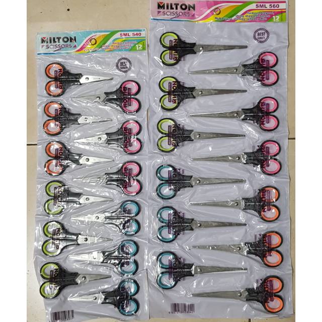 

(1pcs) Gunting kertas / kain dan bergagang karet ada ukuran 4inc, 5INC, 6inc dan 8inc harga perpapan isi 12pcs