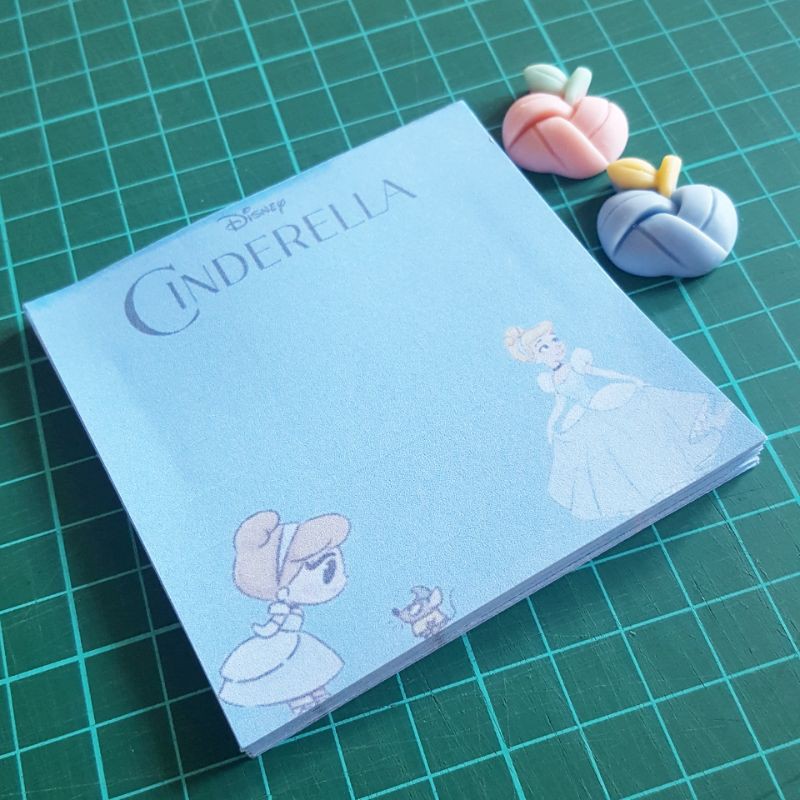 

Catatan Memo Pad Cinderella Disney / Disney
