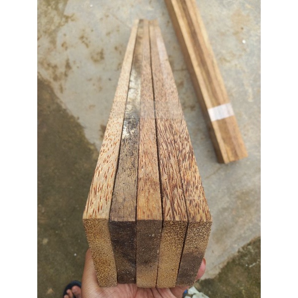 Kayu Kelapa / Papan kayu kelapa