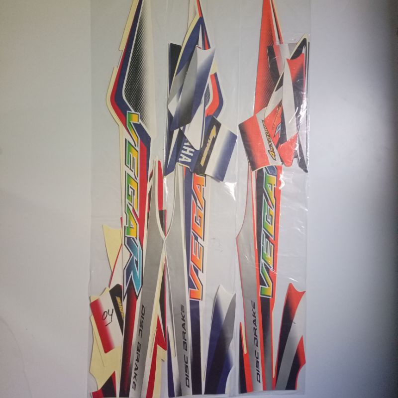 Sticker Striping Yamaha Vega R 2004