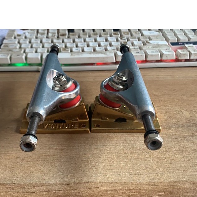 Venture THRASHER 8pcs Truk SKATEBOARD 5.25INCH 25MM Warna Hitam