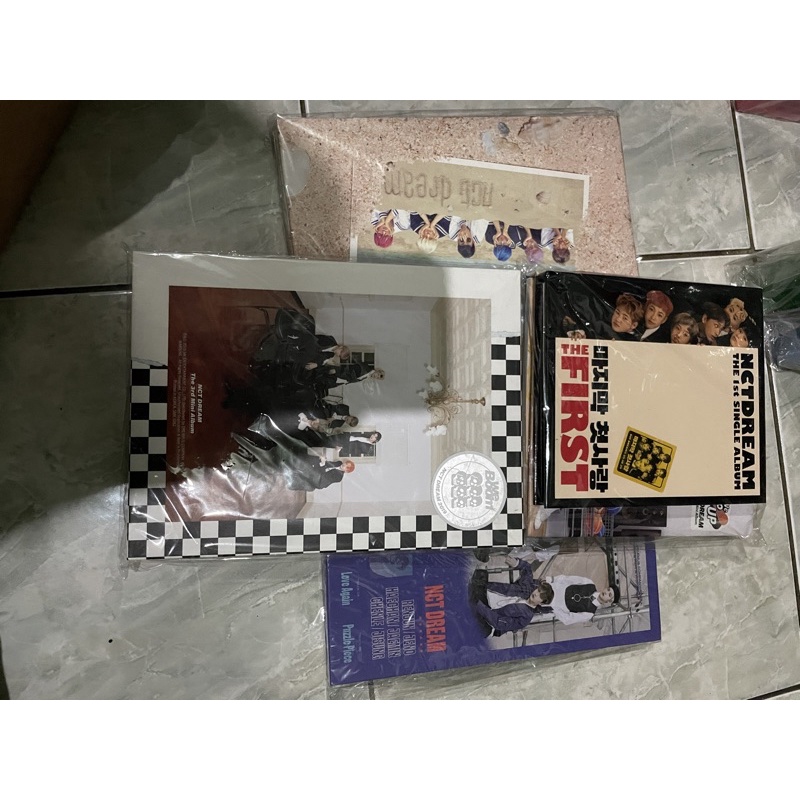 Album NCT DREAM The First We Go Up