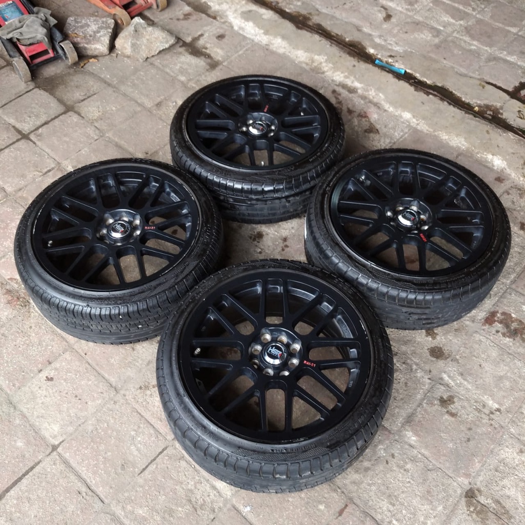 VELG PELEK BEKAS MOBIL HSR RAI S1 RING 17 + BAN ACCELERA 205 45 R17 COCOK DI JAZ YARIS VIOS LIMO