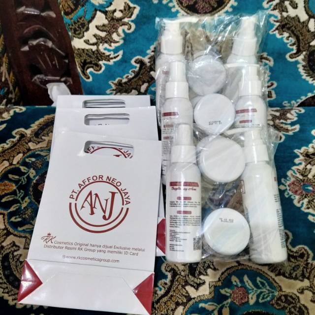 

Rk glow premium pemutih BPOM