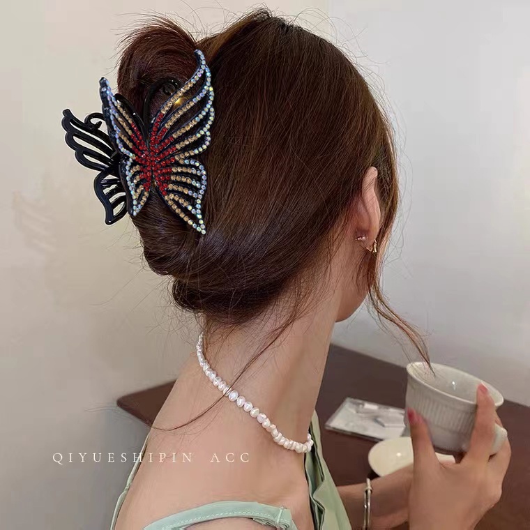 Jepit Rambut Bentuk Butterfly Aksen Berlian Imitasi Gaya Korea Untuk Wanita