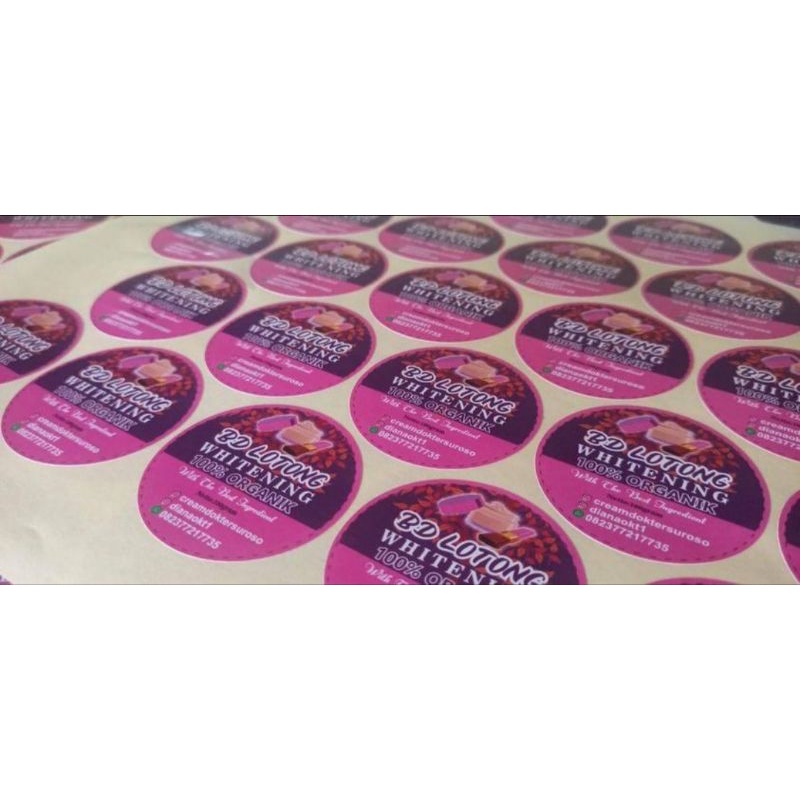 

CETAK STIKER CROMO / LABEL BULAT LABEL NAMA LABEL MAKANAN TOPLES KEMASAN BOTOL MINUMAN CUSTOM