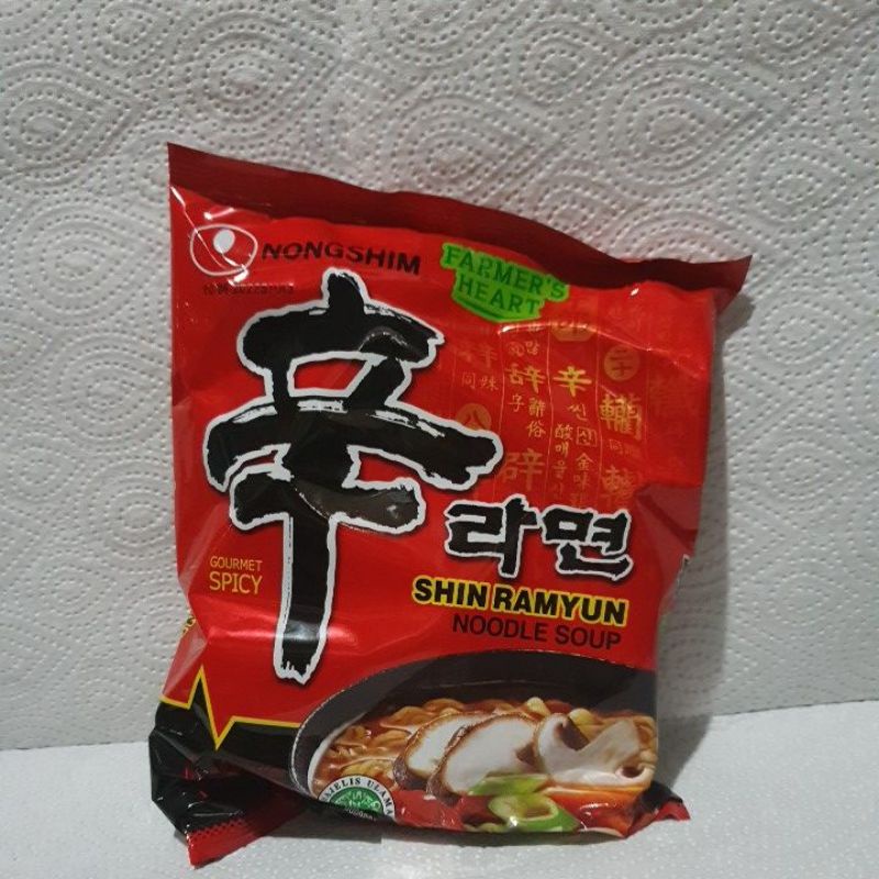

Nongshim Spicy mushroom noodle