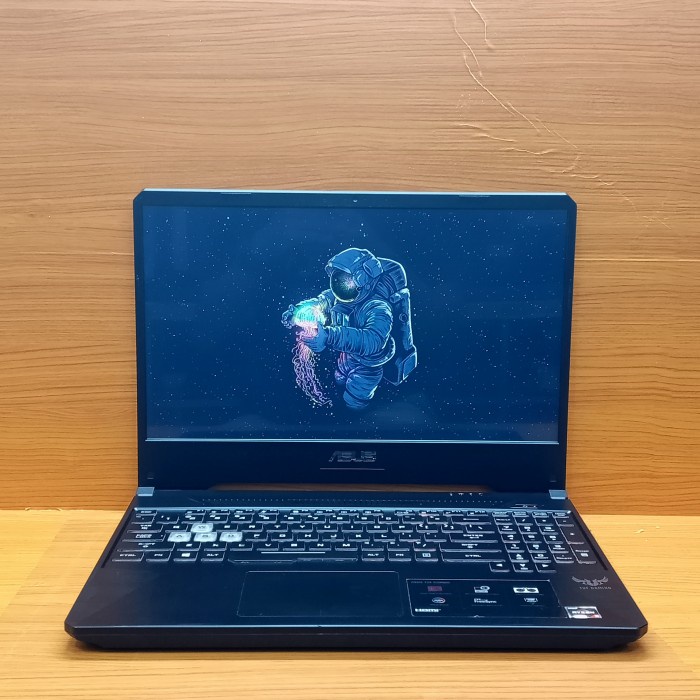 Laptop Asus Tuf Fx505Dy AMD Ryzen 5-3550H Rx 560X Ram 8gb/SSD 256/1TB
