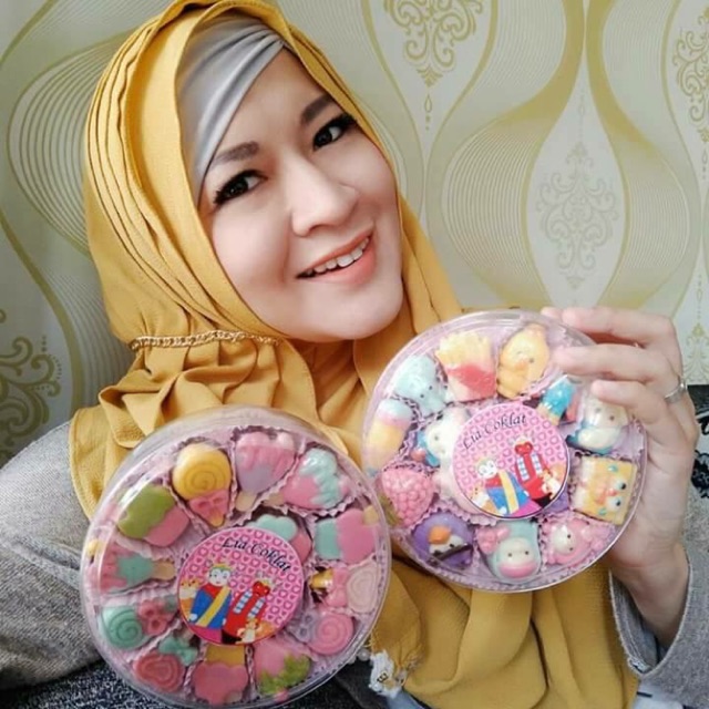 

Coklat karakter