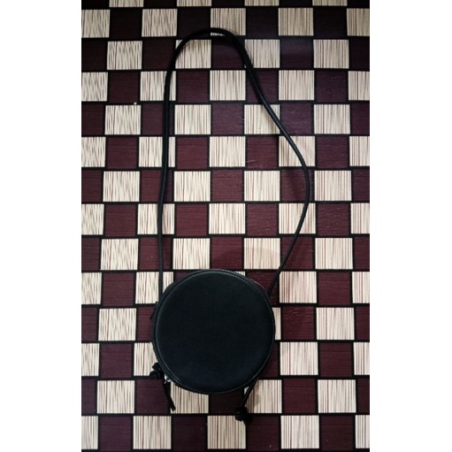 Mango Round Sling Bag Original