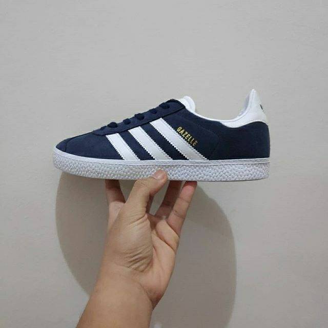 sepatu casual adidas gazelle