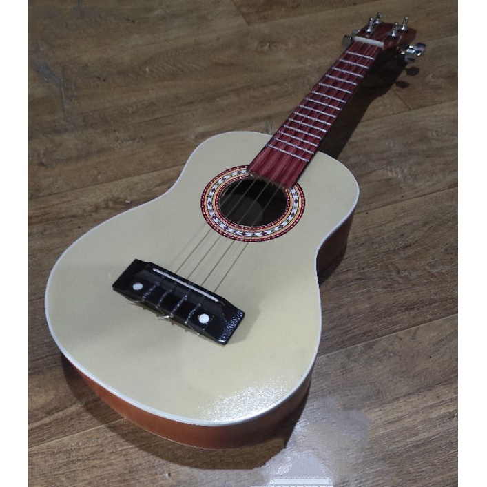 GITARLELE AKUSTIK SENAR 6 * / PAKET GUITALELE GITAR LELE / PAKET GITAR MINI / UKULELE GITAR KECIL SENAR 6 / GITAR JUNIOR SENAR 6 / GARANSI PENGIRIMAN